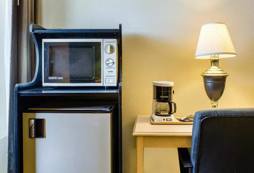 فندق Quality Inn 