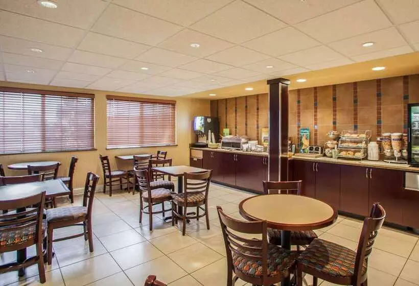 فندق Quality Inn & Suites St Charles West Chicago