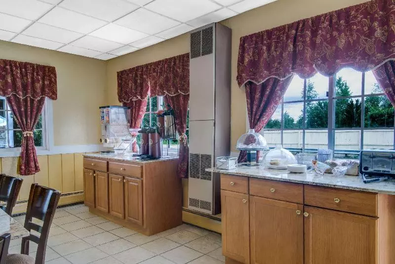 فندق Queen City Inn