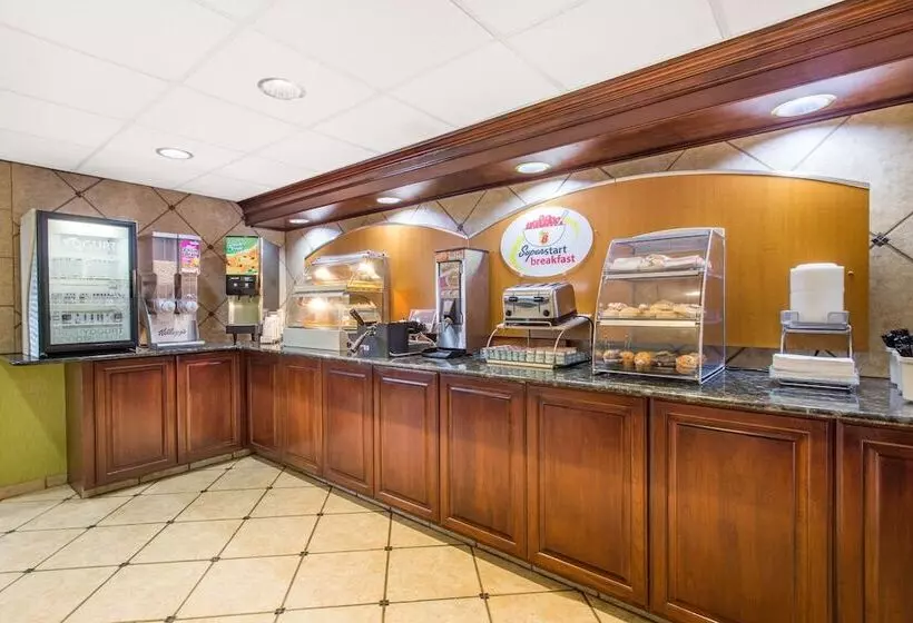 Szálloda Super 8 By Wyndham Beloit