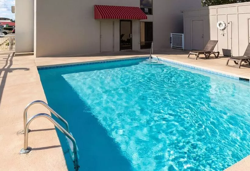 Hotelli Super 8 By Wyndham Myrtle Beach/market Common Area