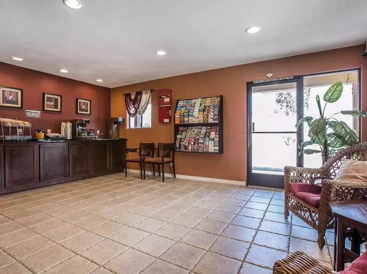 فندق على الطريق Rodeway Inn Santee San Diego East