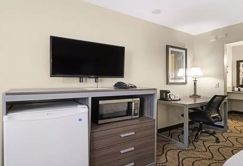 Surestay Plus Hotel By Best Western Sacramento North