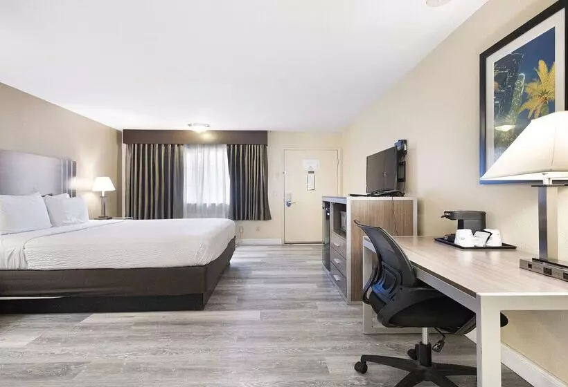 Surestay Plus Hotel By Best Western Sacramento North