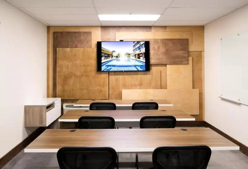 Clarion Hotel Concord Walnut Creek