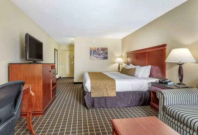 فندق Best Western Plus Bridgeport Inn