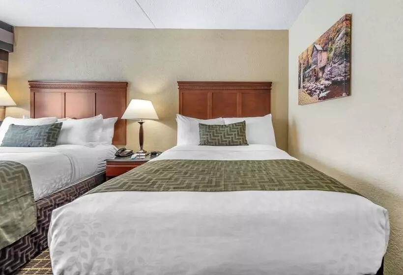 فندق Best Western Plus Bridgeport Inn