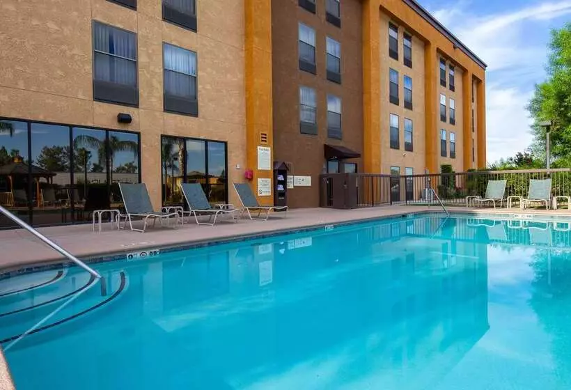 Otel Best Western Plus Fresno Airport