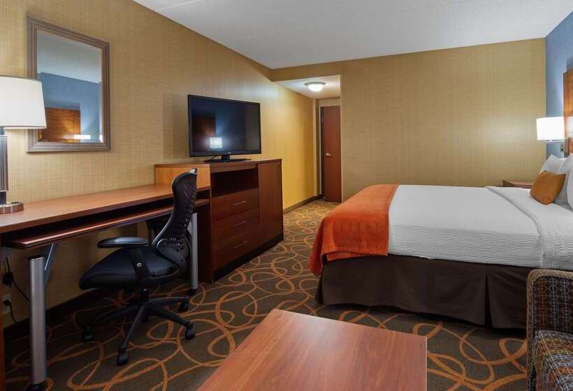 هتل Best Western Plus Fresno Airport