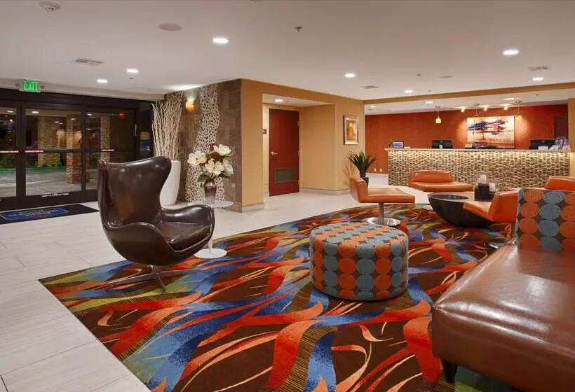 Otel Best Western Plus Fresno Airport