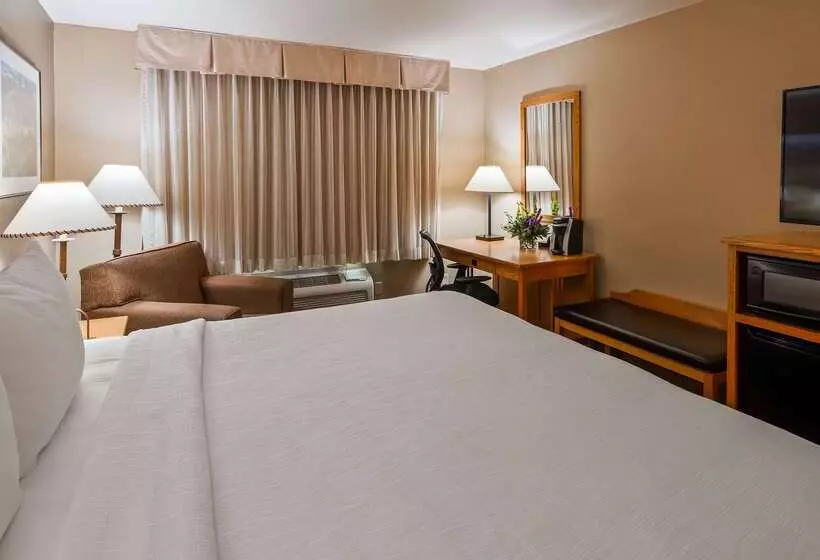 בית מלון כפרי Best Western Plus Grantree Inn