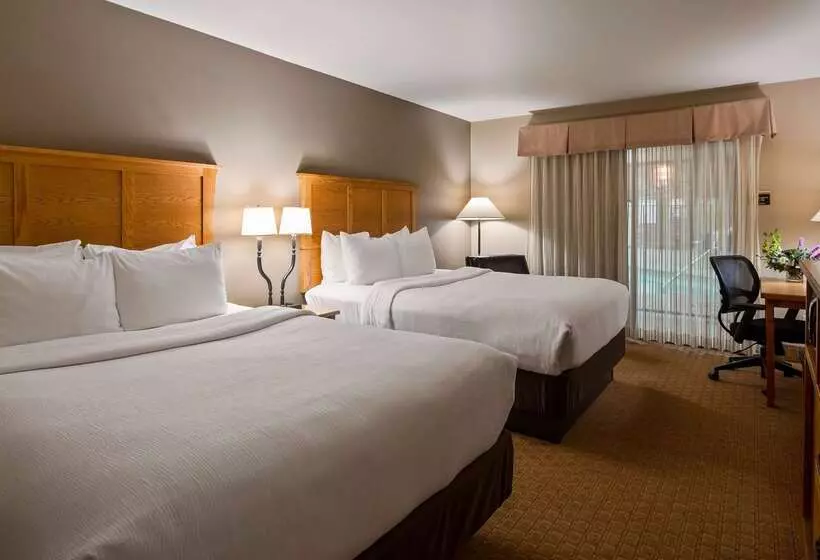 בית מלון כפרי Best Western Plus Grantree Inn