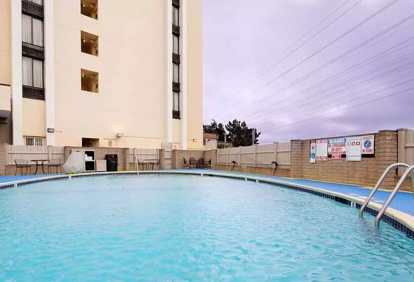 Отель Best Western Plus Grosvenor Airport