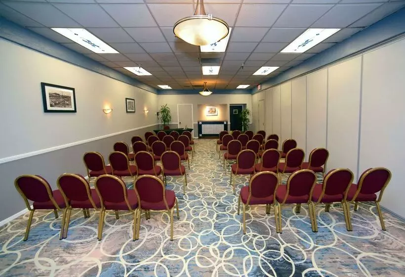 Отель Best Western Plus Grosvenor Airport