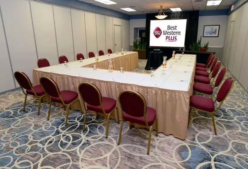 Отель Best Western Plus Grosvenor Airport