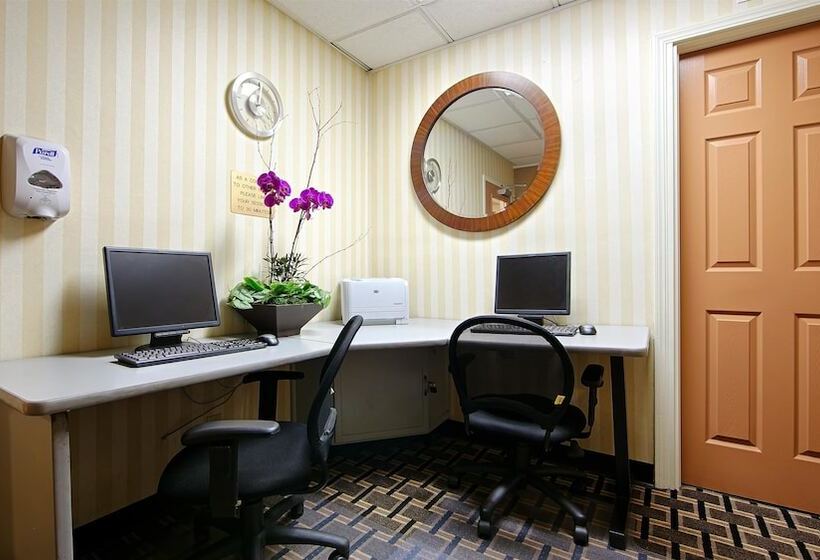 فندق Best Western Plus Grosvenor Airport