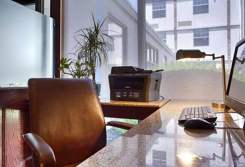 בית מלון כפרי Best Western Plus Waterville Grand