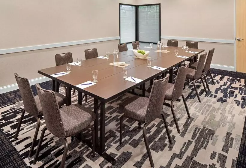 Delta Hotels By Marriott Minneapolis Northeast