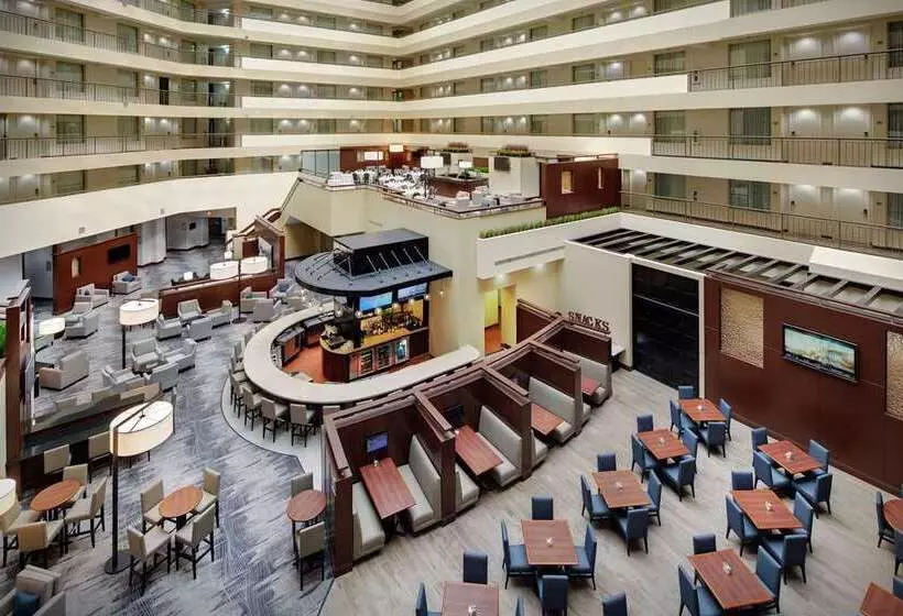 호텔 Embassy Suites By Hilton Detroit Troy Auburn Hills