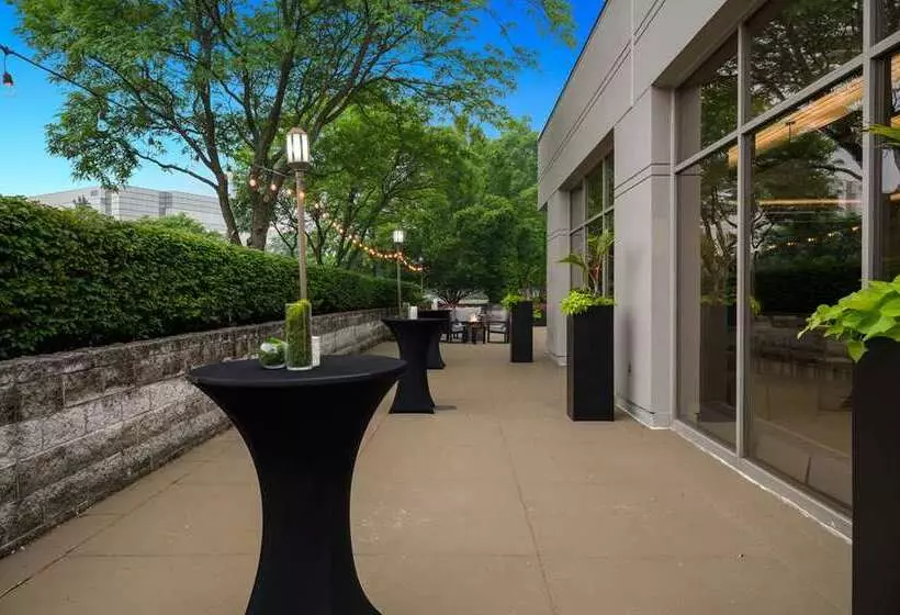 호텔 Embassy Suites By Hilton Detroit Troy Auburn Hills