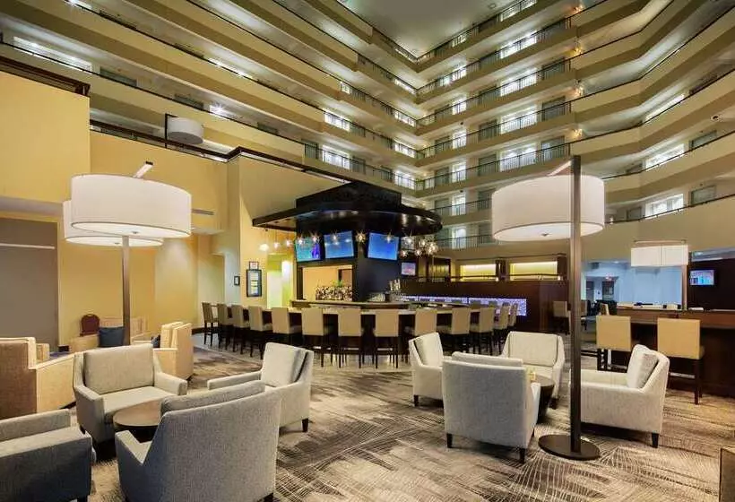 호텔 Embassy Suites By Hilton Detroit Troy Auburn Hills