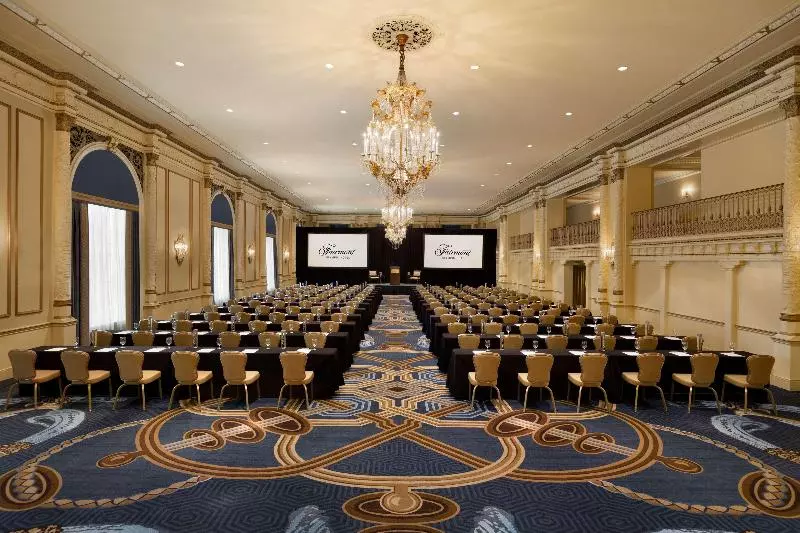 Отель Fairmont Olympic