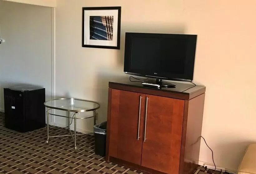 Отель Grantmoore Motor Lodge