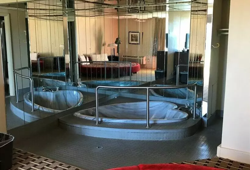 Отель Grantmoore Motor Lodge