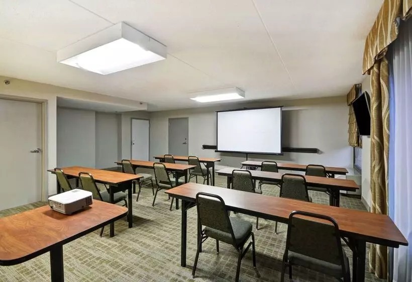 酒店 Hampton Inn Detroit/madison Heights/south Troy