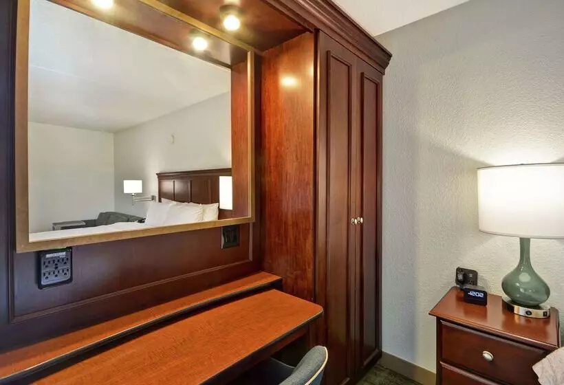 酒店 Hampton Inn Detroit/madison Heights/south Troy