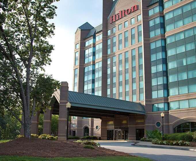호텔 Hilton Atlanta Northeast