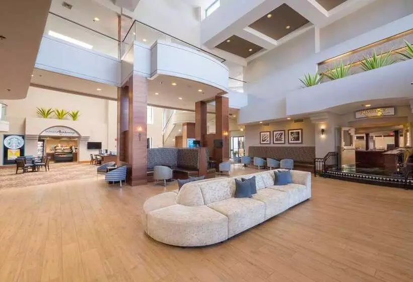 هتل Hilton Phoenix Airport