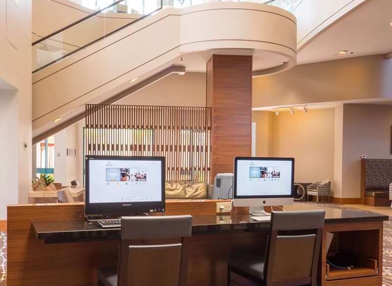 ホテル Hilton Phoenix Airport