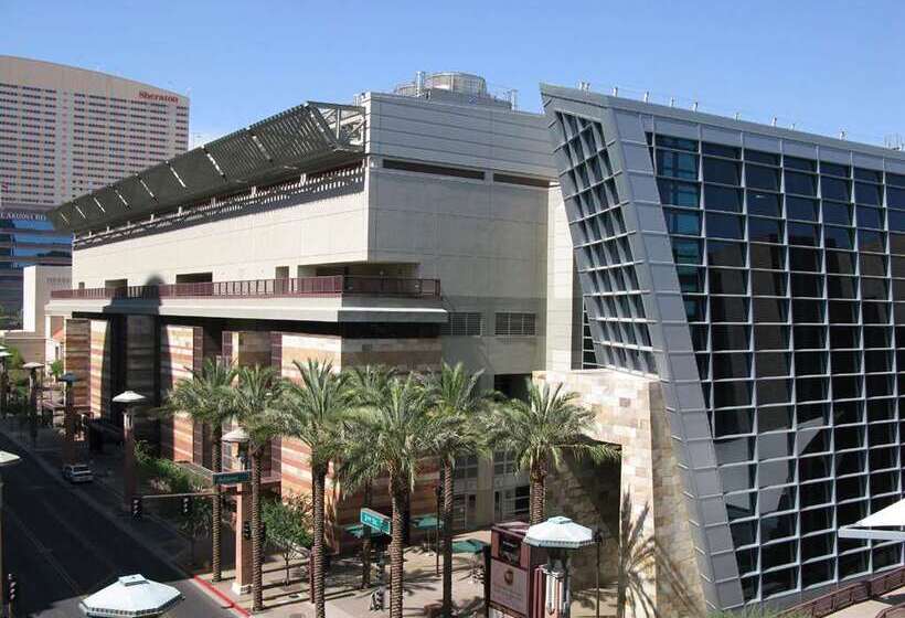 ホテル Hilton Phoenix Airport