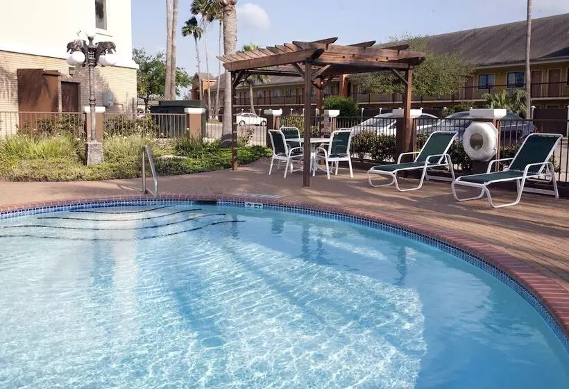 Holiday Inn Express Hotel And Suites Brownsville, An Ihg