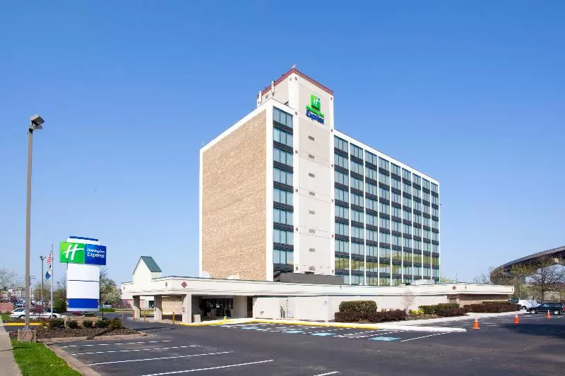 호텔 Holiday Inn Express Washington Dc Sw Springfield By Ihg