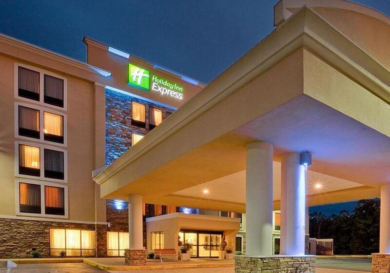 בית מלון כפרי Holiday Inn Express Wilkes Barre East, An Ihg