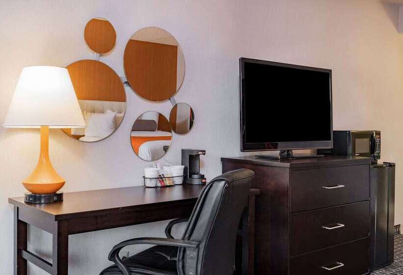 فندق Howard Johnson By Wyndham Lima