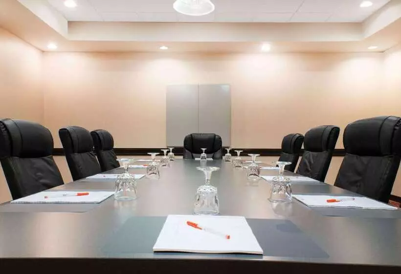 Szálloda Howard Johnson By Wyndham Lima