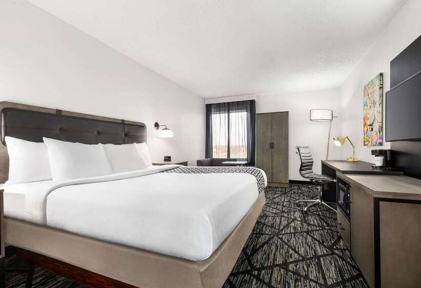فندق La Quinta By Wyndham Cleveland Airport West