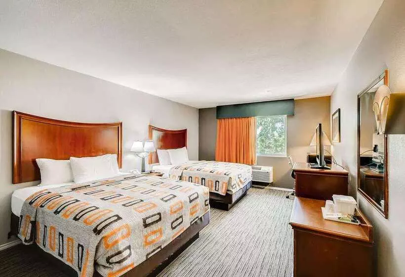 Отель Orangewood Inn And Suites Midtown