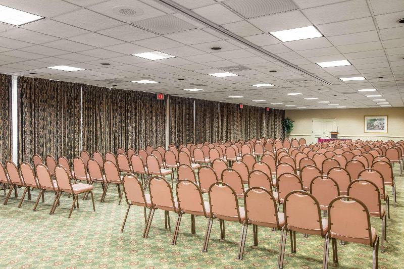 Отель Quality Inn & Suites Mcdonough South I75