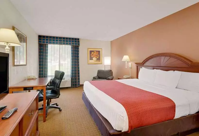 בית מלון כפרי Ramada By Wyndham Provo