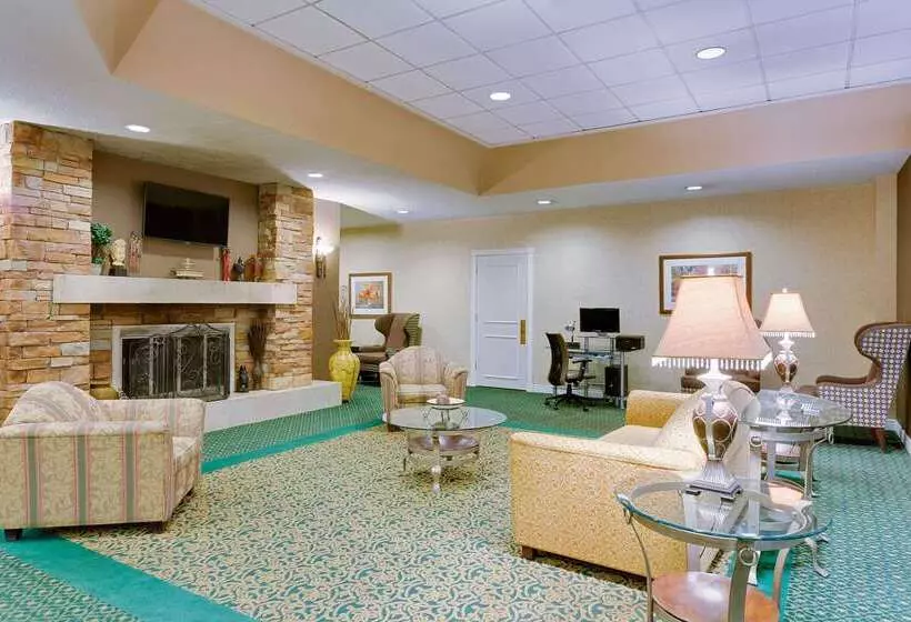 בית מלון כפרי Ramada By Wyndham Provo