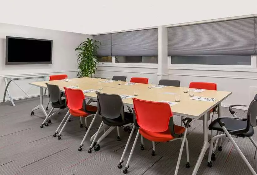 酒店 Ramada Plaza By Wyndham Waikiki