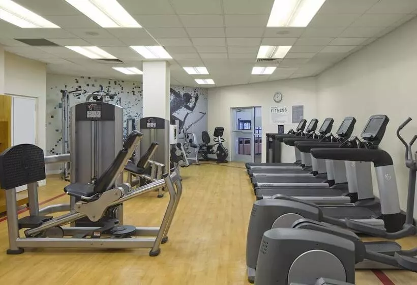 בית מלון כפרי Sheraton Harrisburg Hershey