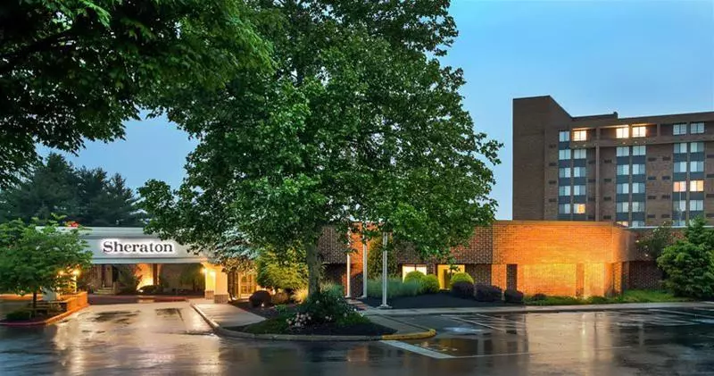 בית מלון כפרי Sheraton Harrisburg Hershey