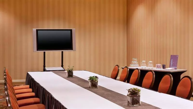 בית מלון כפרי Sheraton Harrisburg Hershey