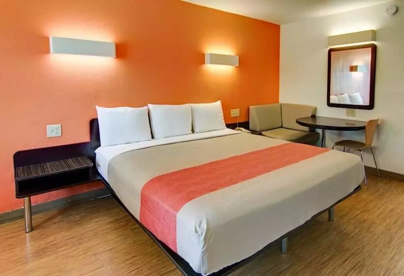 Motel 6 Mount Pleasant, Tx