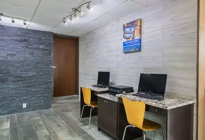 Motel 6savannah, Ga  Midtown